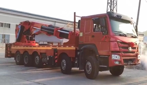 90 ton knuckle boomed truck-mounted crane with a height of 17m