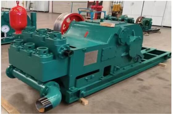 SPT-900SE trailerli burg'ulash uskunasi qiyin geologik va qurilish sharoitlarida ishlash uchun mo'ljallangan bo'lib