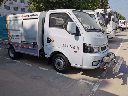 SMJ5030TYHD6 Road maintenance vehicle for the cleaning of pavement and flyer