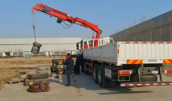 Grue de 7 tonnes avec télécommande et treuil supplémentaire pour les camions de pompiers